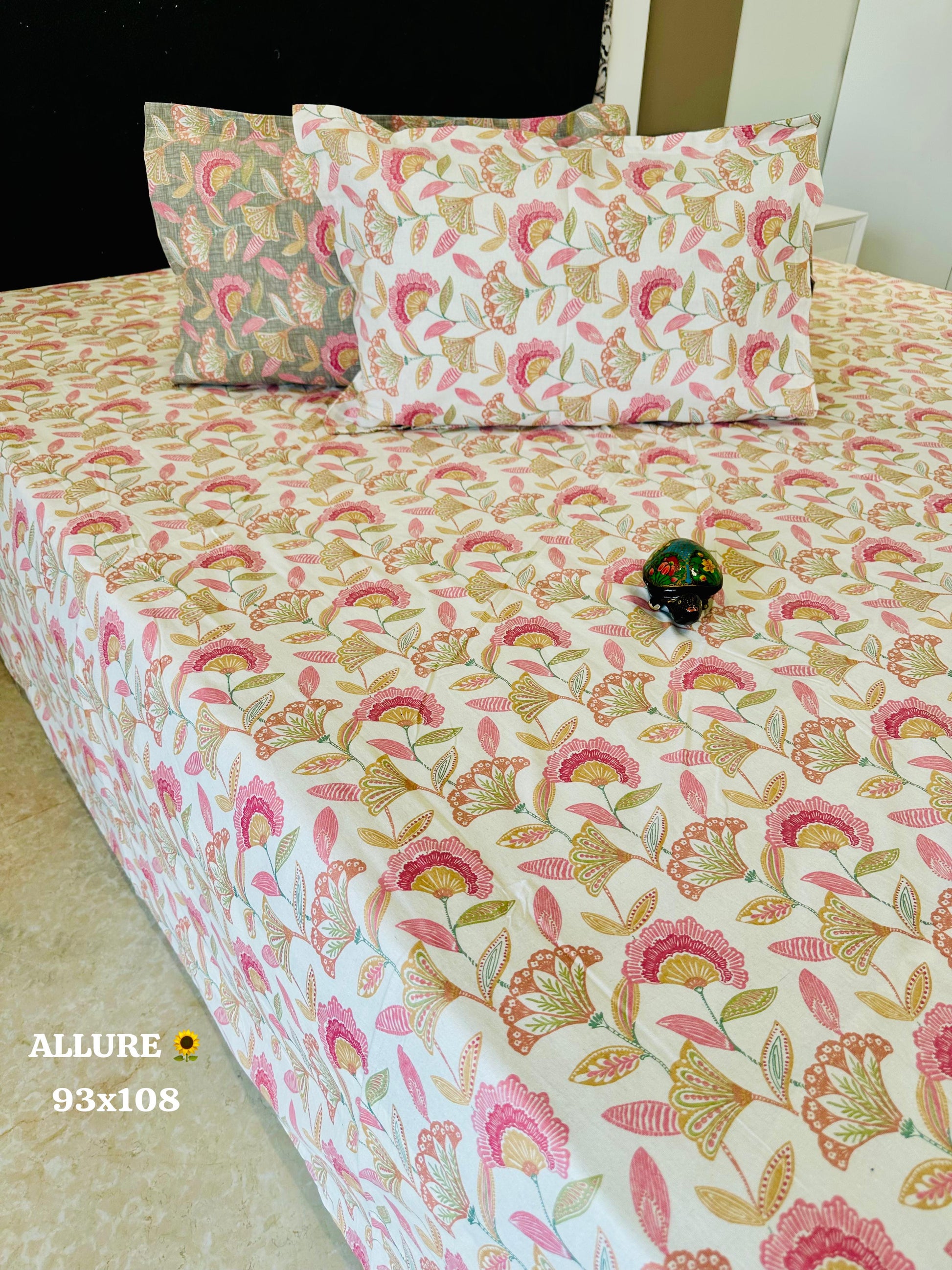 Reya Luxe Jaipuri Cotton Printed Bedspread Bedcover (Queen/King 90x108 inches)-The Label Home