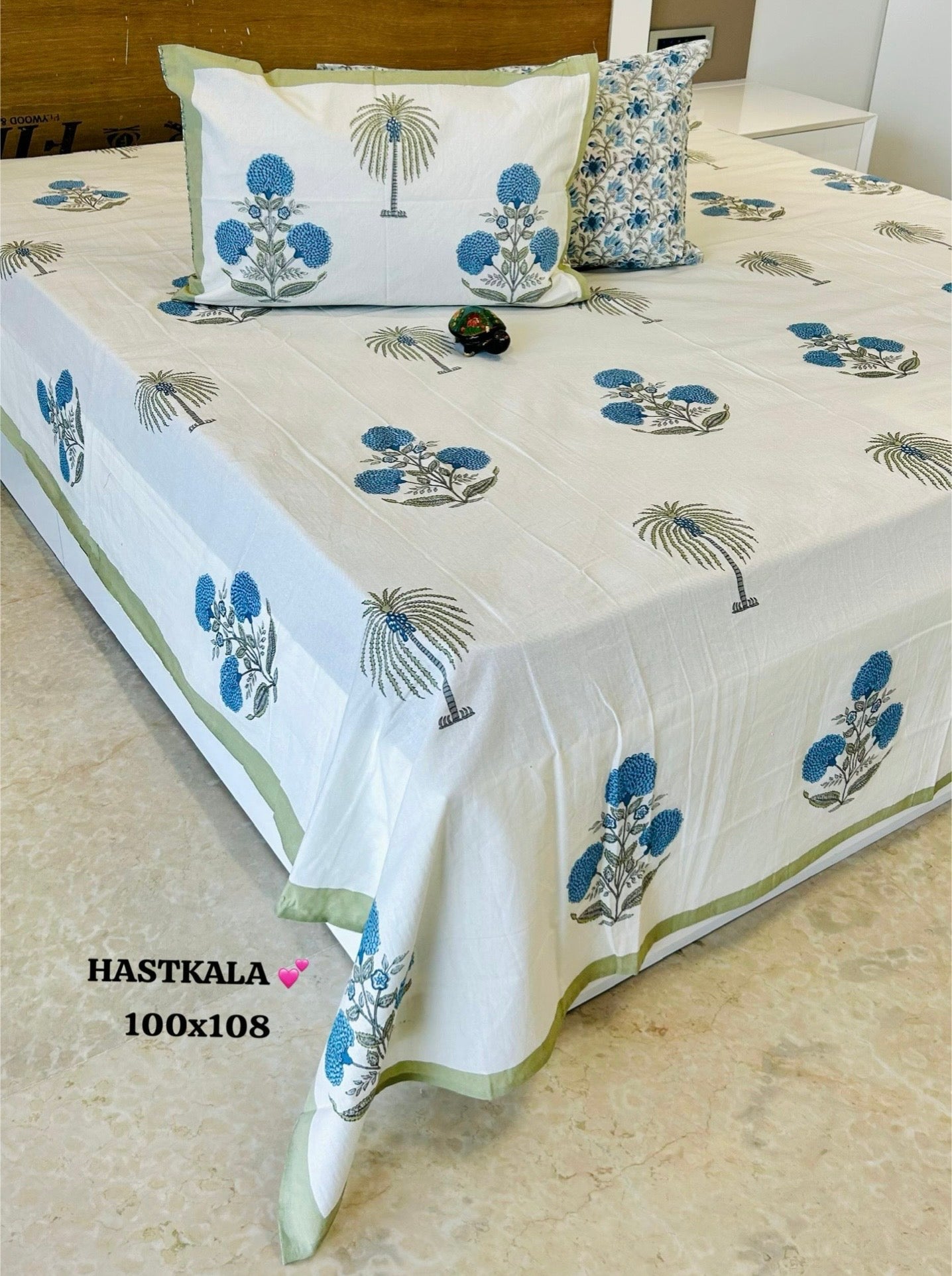 Honuka Cotton Thin Printed Bedspread  Bedcover (King 100x108 inches)