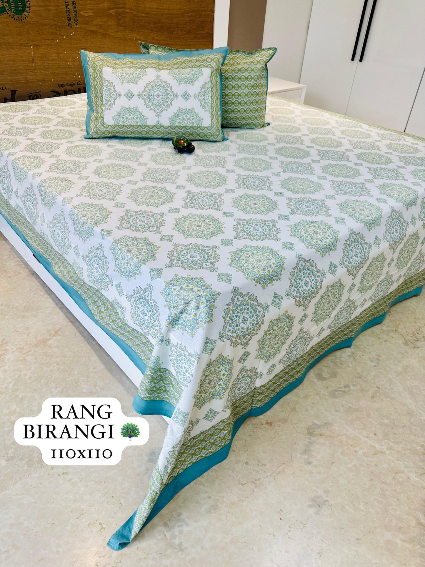 Rangbahar Thin Printed Bedspread Bedcover (Super King 110x110 inches)