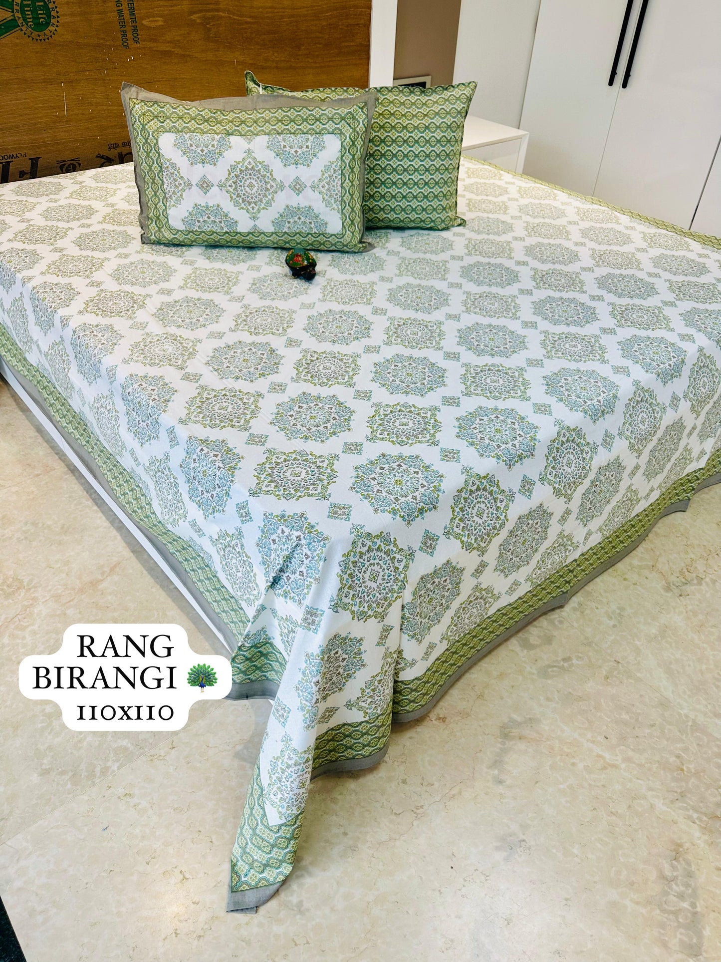 Rangbahar Thin Printed Bedspread Bedcover (Super King 110x110 inches)