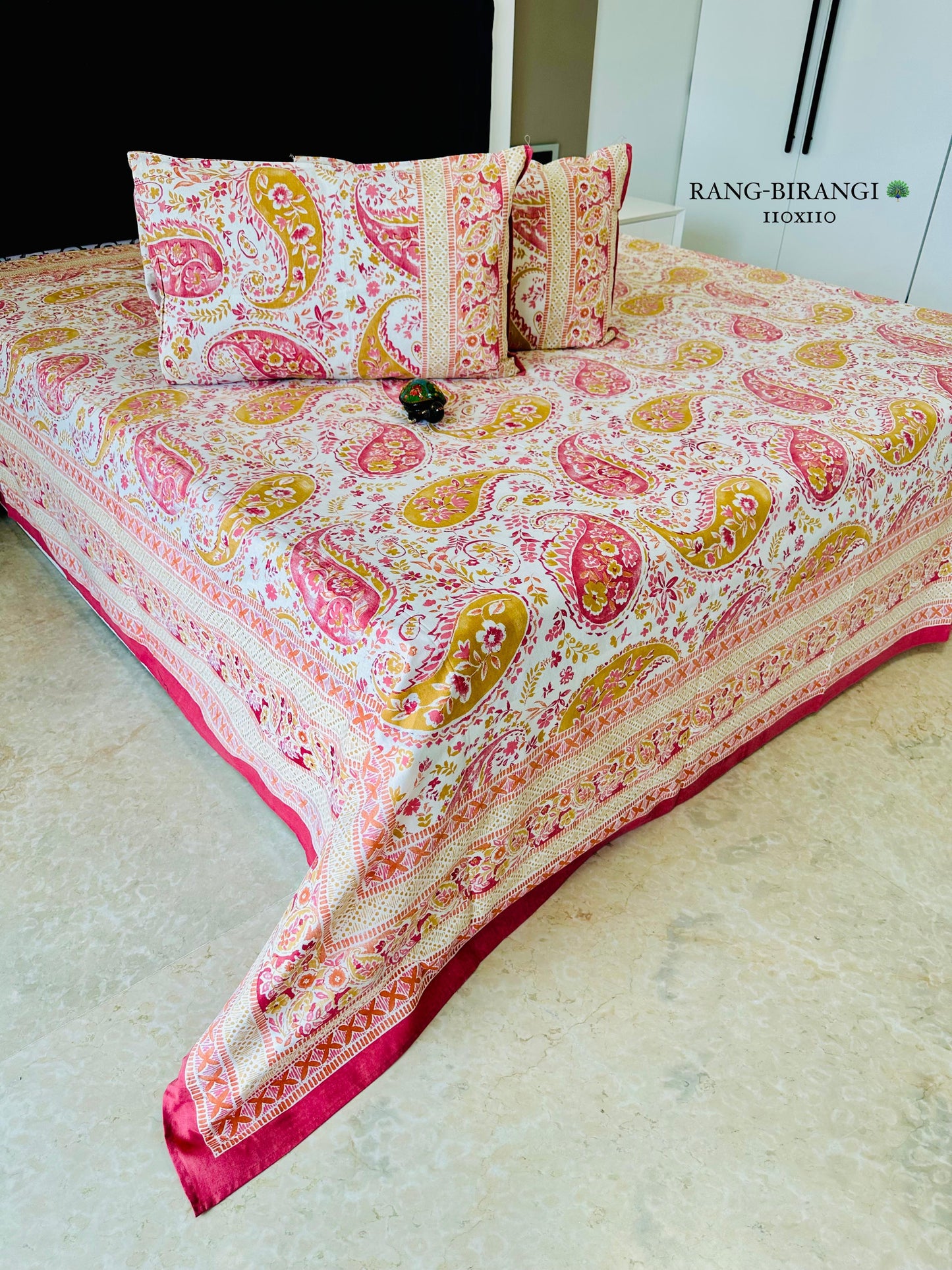 Gorgeous Thin Printed Bedspread Bedcover (Super King 110x110 inches)