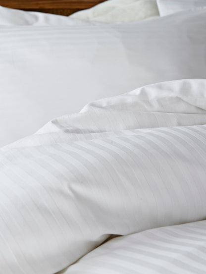 400TC Swiss Luxe Stripes – White Bedsheet Set