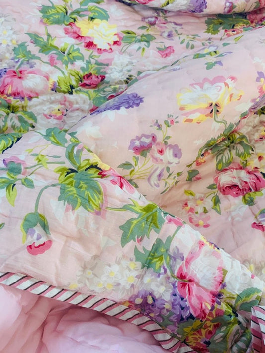 Quilt - Floral Queen Premium Mulmul Quilt - Double Size 90x108 inches