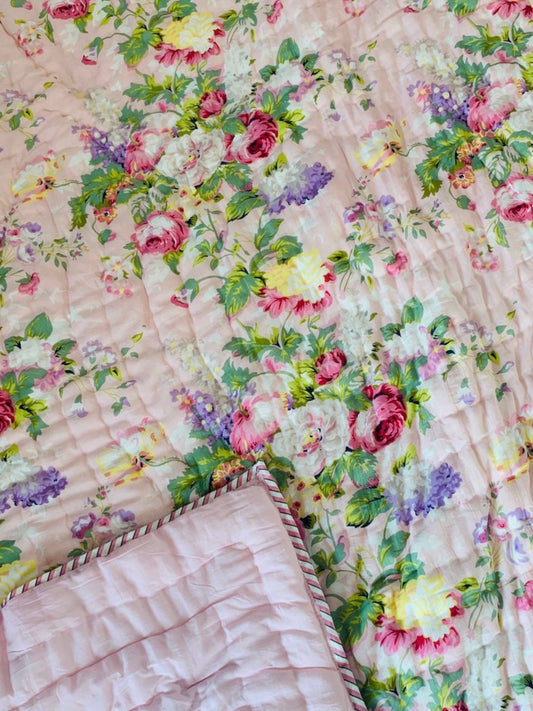 Quilt - Floral Queen Premium Mulmul Quilt - Double Size 90x108 inches